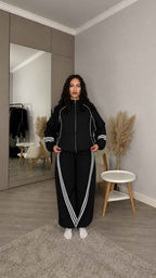 Two-Piece Oversized Tracksuit Set with Curved Side Piping