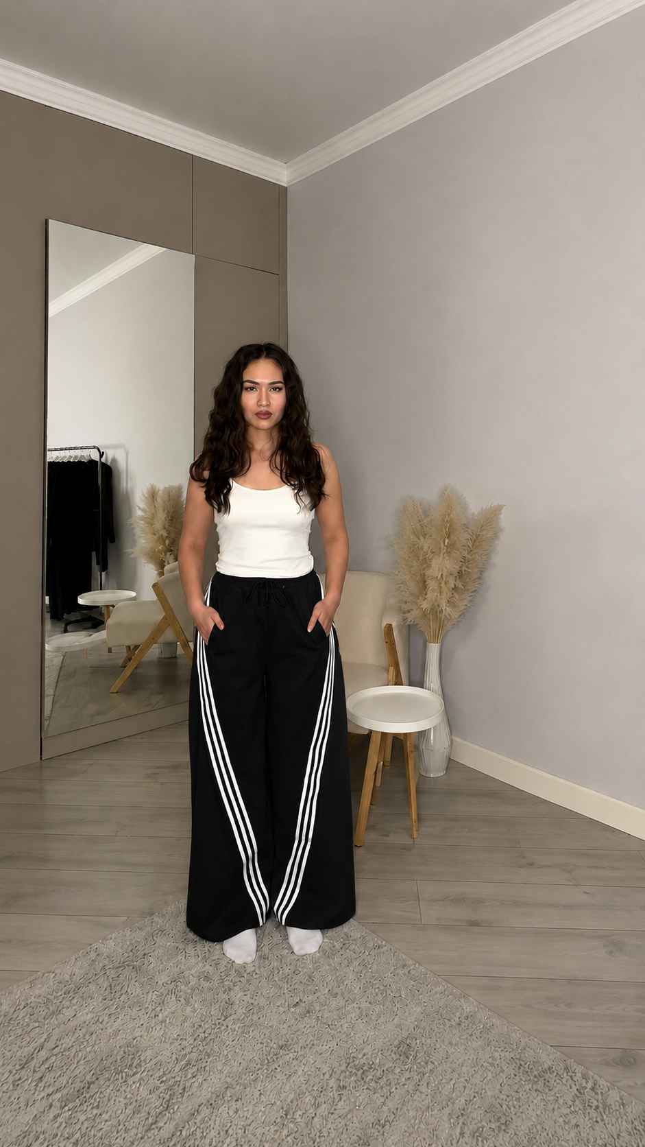 Two-Piece Oversized Tracksuit Set with Curved Side Piping